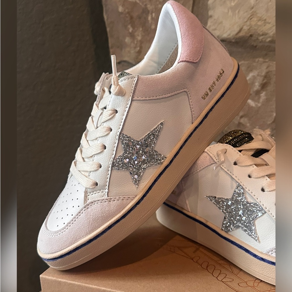 Vintage Havana White and Pink Sneakers with Star Accent - New in Box